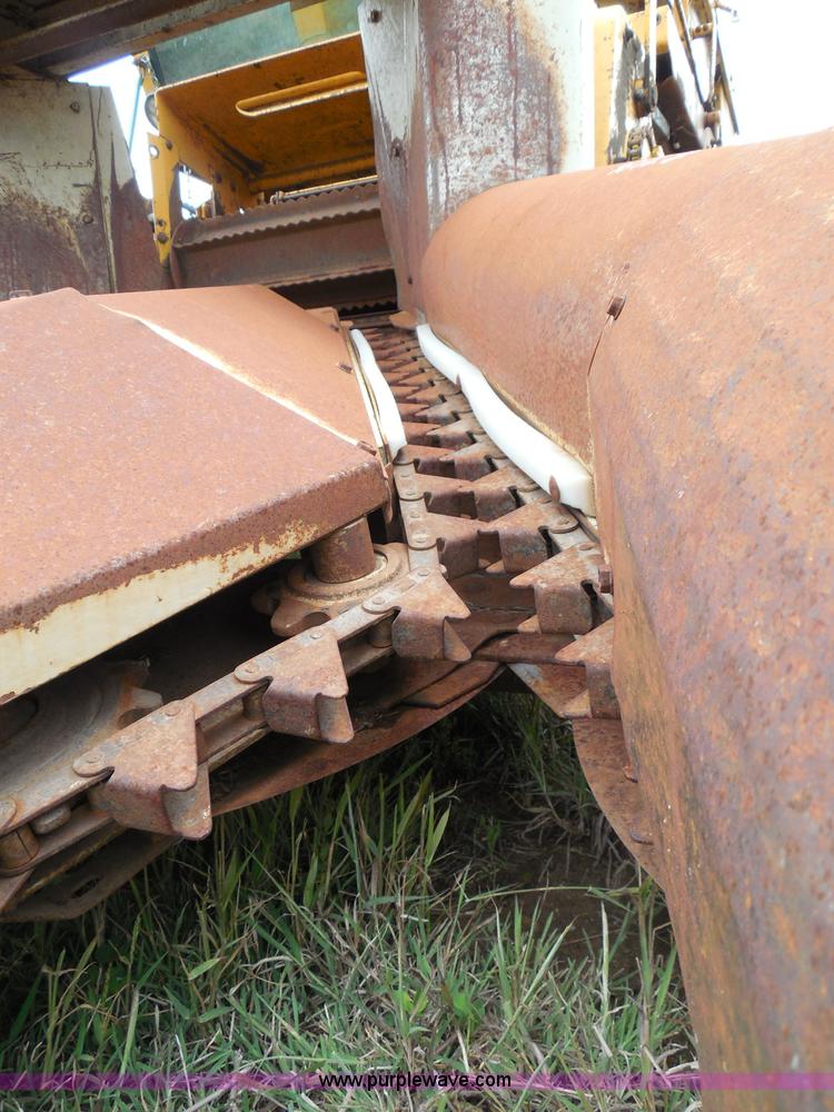 image for item I3326 Field Queen FQ forage harvester