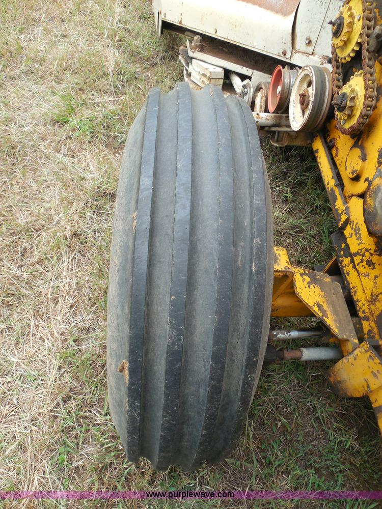 image for item I3326 Field Queen FQ forage harvester