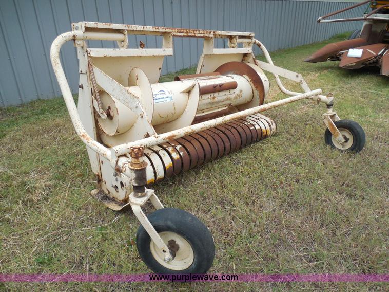 image for item I3327 Windrow pickup head