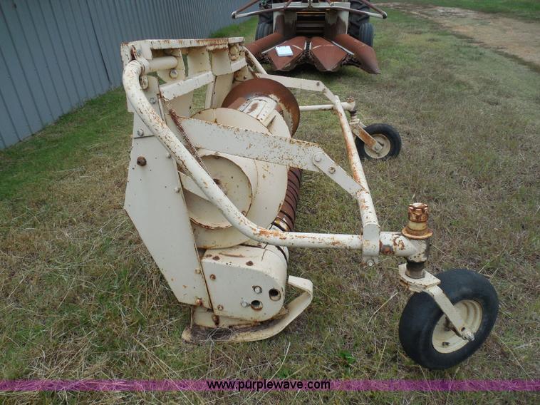 image for item I3327 Windrow pickup head