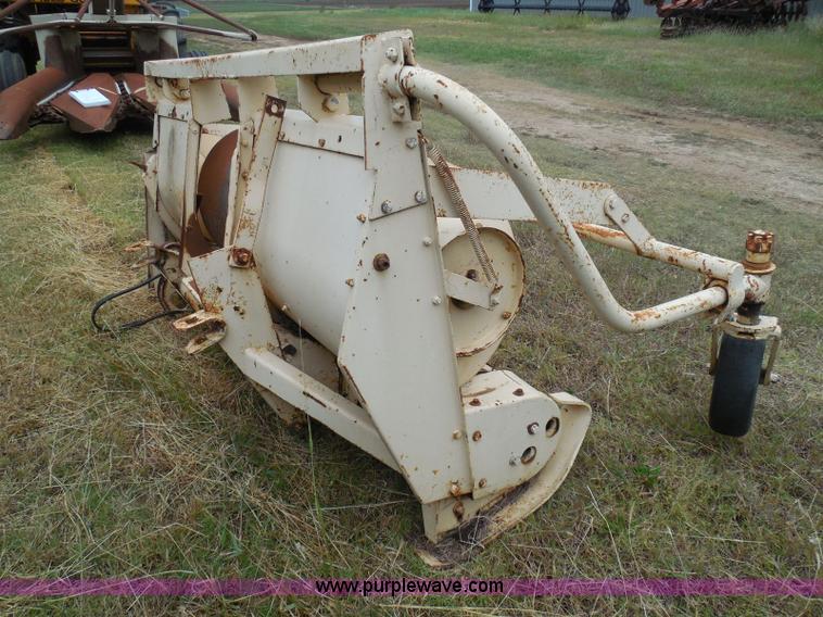 image for item I3327 Windrow pickup head