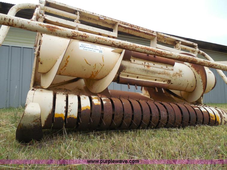 image for item I3327 Windrow pickup head