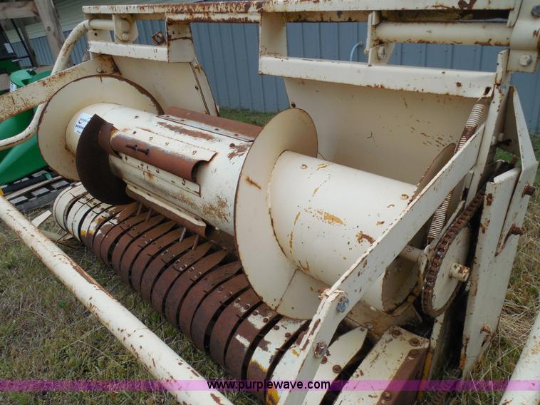 image for item I3327 Windrow pickup head