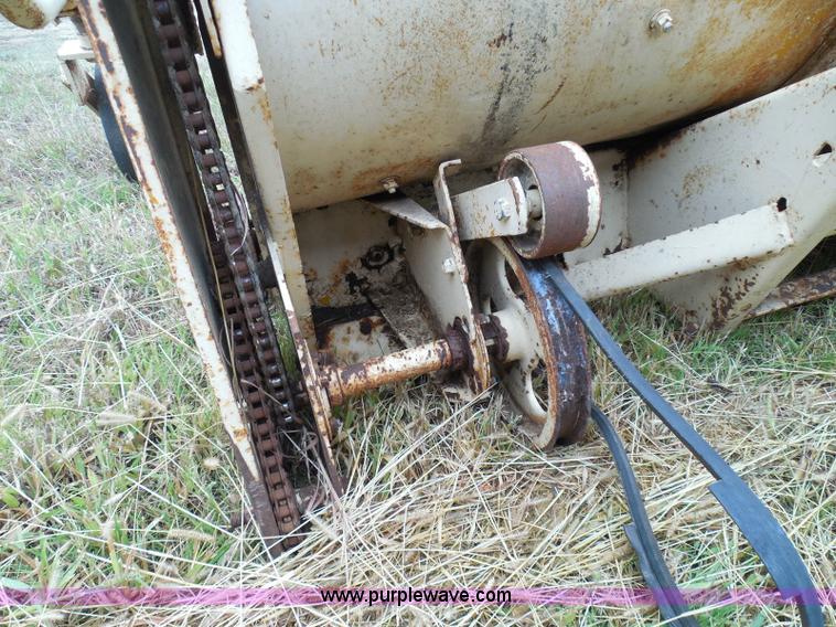 image for item I3327 Windrow pickup head