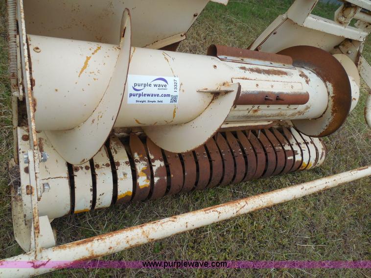 image for item I3327 Windrow pickup head