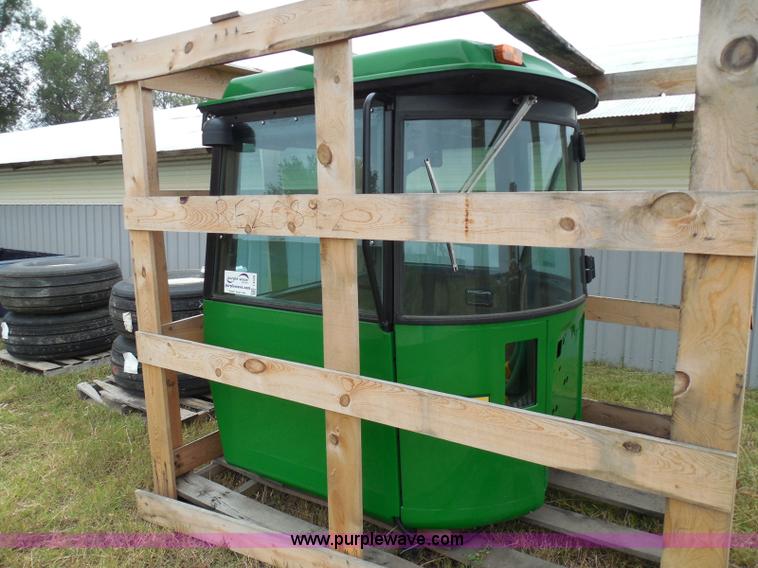 image for item I3329 1988 John Deere tractor cab