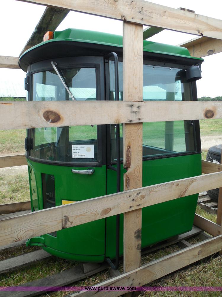 image for item I3329 1988 John Deere tractor cab