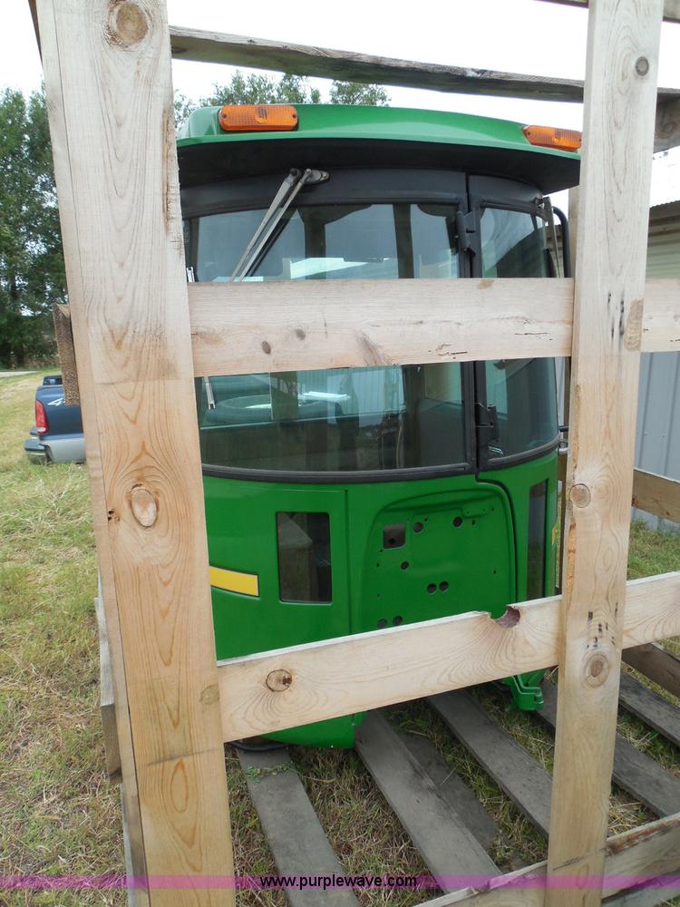 image for item I3329 1988 John Deere tractor cab