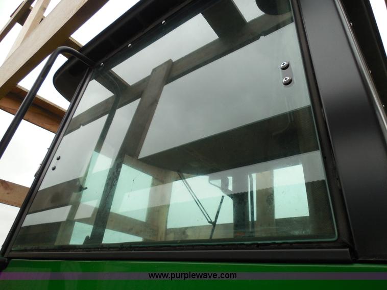 image for item I3329 1988 John Deere tractor cab