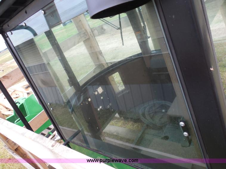 image for item I3329 1988 John Deere tractor cab