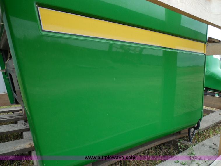 image for item I3329 1988 John Deere tractor cab