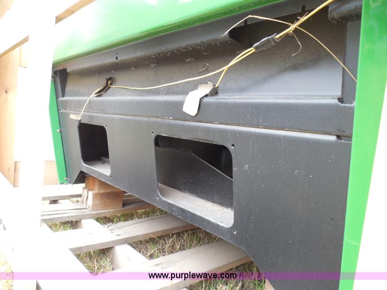 image for item I3329 1988 John Deere tractor cab