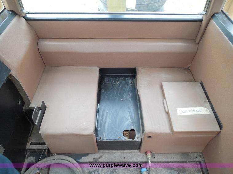 image for item I3329 1988 John Deere tractor cab