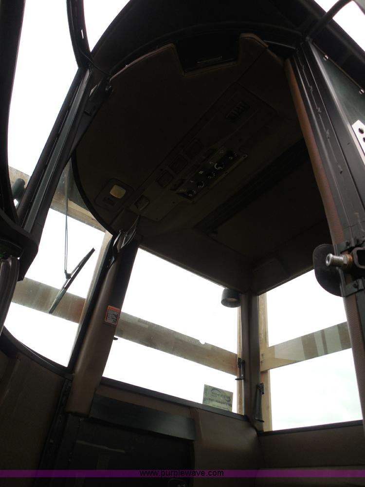 image for item I3329 1988 John Deere tractor cab