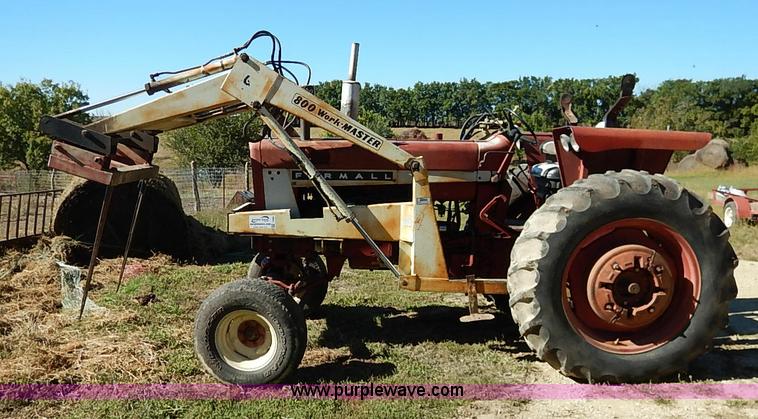 image for item I5396 International Farmall 656 tractor