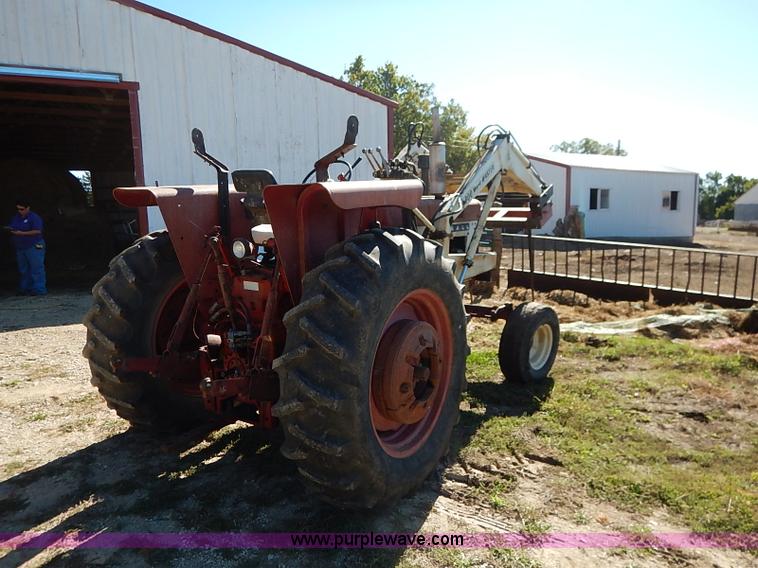image for item I5396 International Farmall 656 tractor