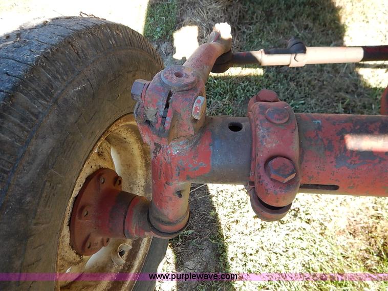 image for item I5396 International Farmall 656 tractor