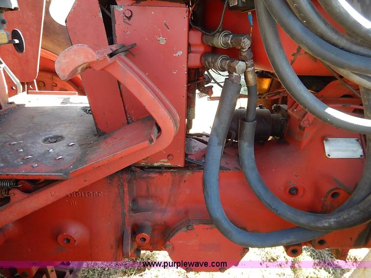 image for item I5396 International Farmall 656 tractor