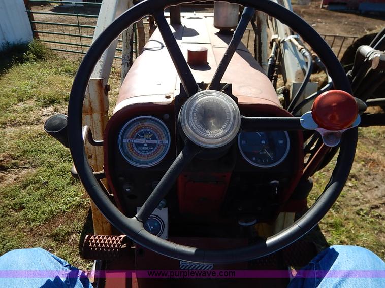 image for item I5396 International Farmall 656 tractor