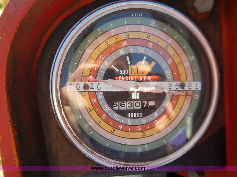 image for item I5396 International Farmall 656 tractor