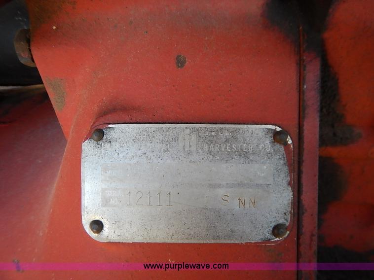 image for item I5396 International Farmall 656 tractor