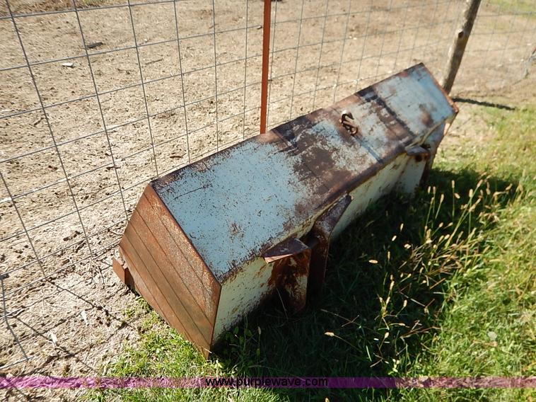 image for item I5396 International Farmall 656 tractor