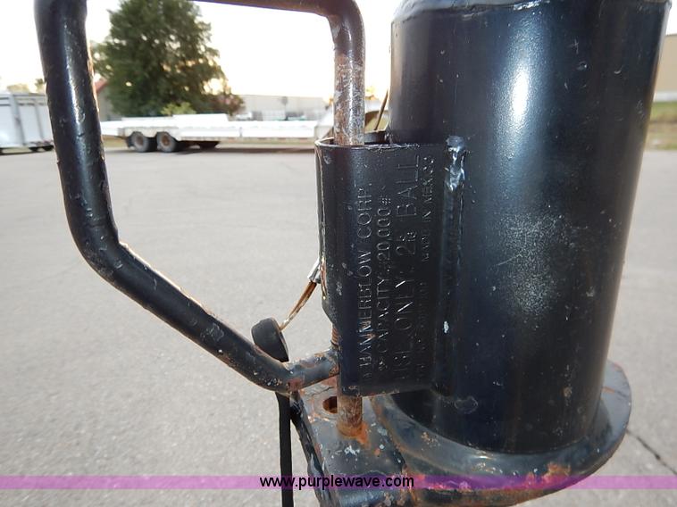 image for item I5400 2001 Lone-star 21' gooseneck flatbed trailer