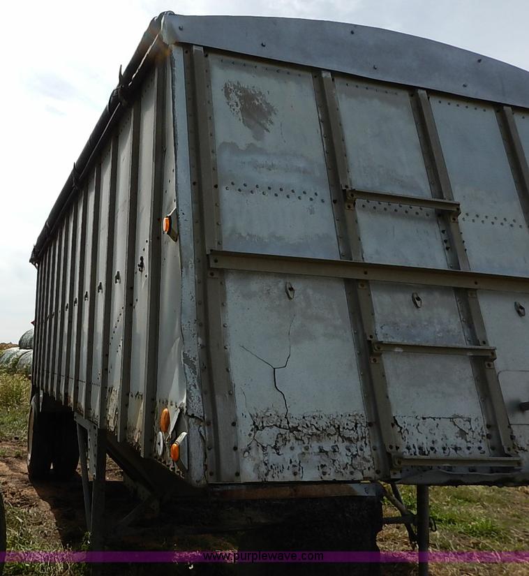 image for item I5406 1979 Merritt single hopper grain trailer