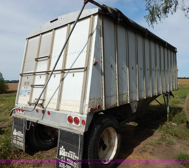 image for item I5406 1979 Merritt single hopper grain trailer