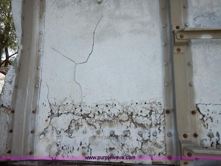 image for item I5406 1979 Merritt single hopper grain trailer