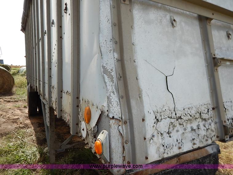 image for item I5406 1979 Merritt single hopper grain trailer