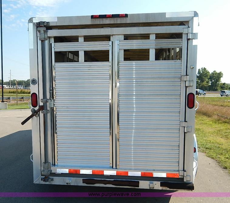 image for item I5457 2004 Liberty 20' gooseneck stock trailer