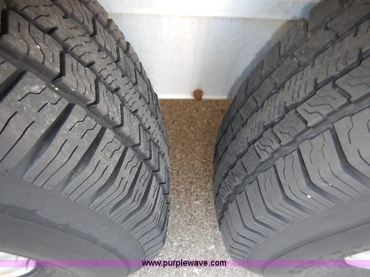 image for item I5457 2004 Liberty 20' gooseneck stock trailer