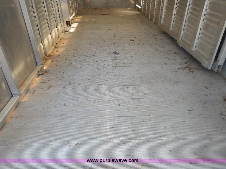 image for item I5457 2004 Liberty 20' gooseneck stock trailer