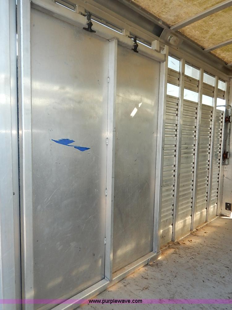 image for item I5457 2004 Liberty 20' gooseneck stock trailer