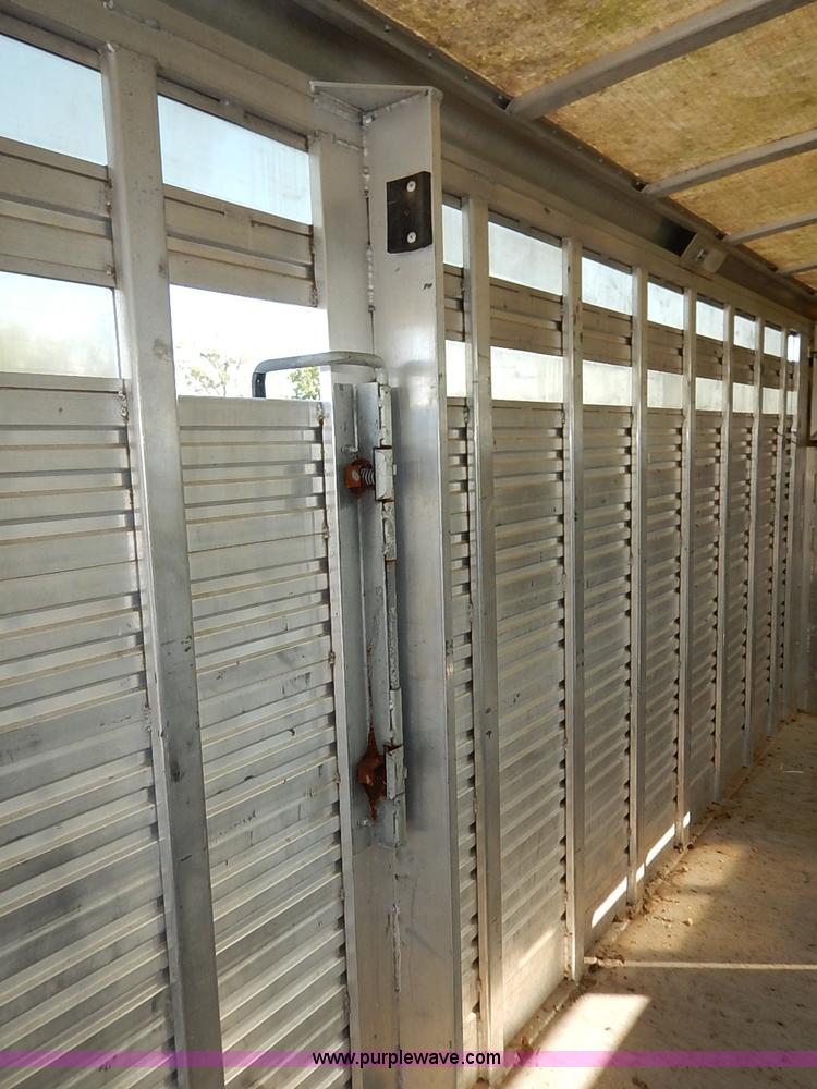 image for item I5457 2004 Liberty 20' gooseneck stock trailer