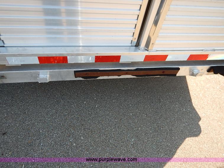 image for item I5457 2004 Liberty 20' gooseneck stock trailer