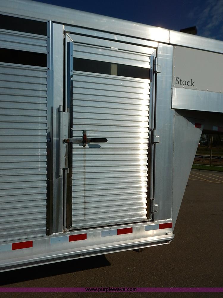 image for item I5457 2004 Liberty 20' gooseneck stock trailer