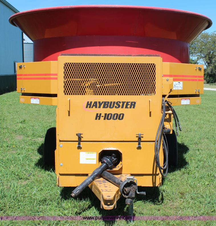 image for item I5772 HayBuster H1000 big bite tub grinder