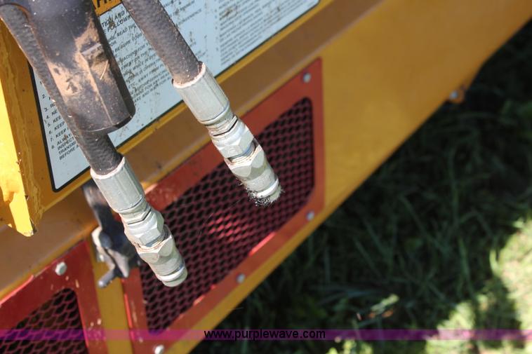 image for item I5772 HayBuster H1000 big bite tub grinder