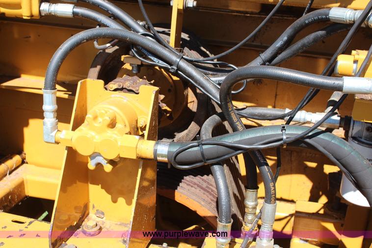 image for item I5772 HayBuster H1000 big bite tub grinder