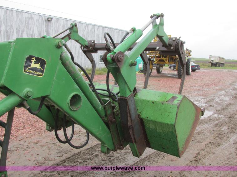 image for item I6101 1970 John Deere 4020 tractor