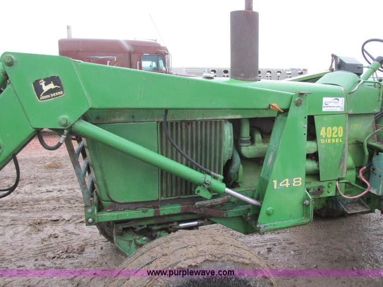 image for item I6101 1970 John Deere 4020 tractor