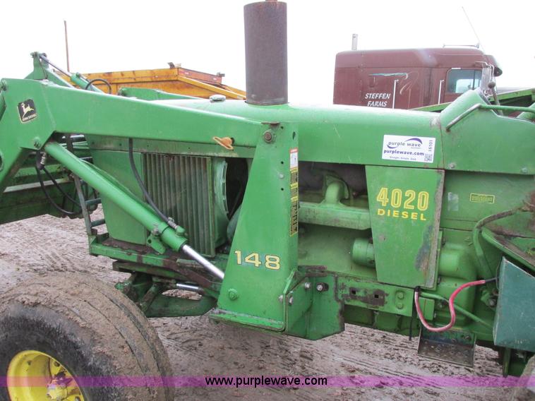 image for item I6101 1970 John Deere 4020 tractor