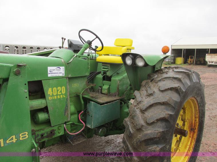 image for item I6101 1970 John Deere 4020 tractor
