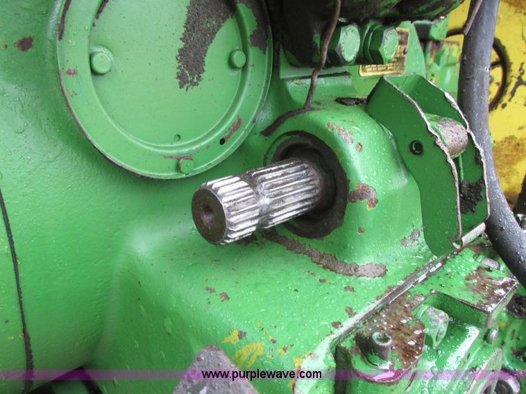 image for item I6101 1970 John Deere 4020 tractor