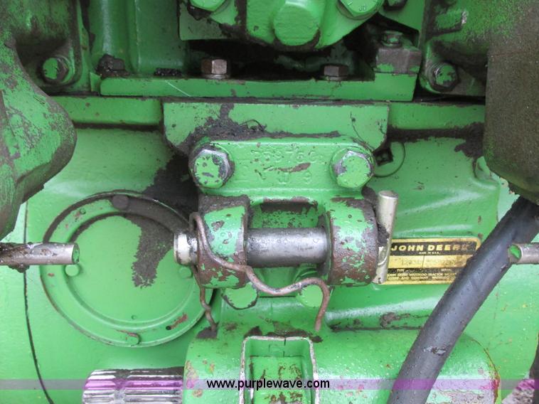 image for item I6101 1970 John Deere 4020 tractor