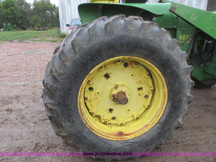 image for item I6101 1970 John Deere 4020 tractor