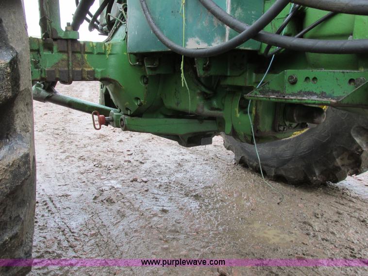 image for item I6101 1970 John Deere 4020 tractor