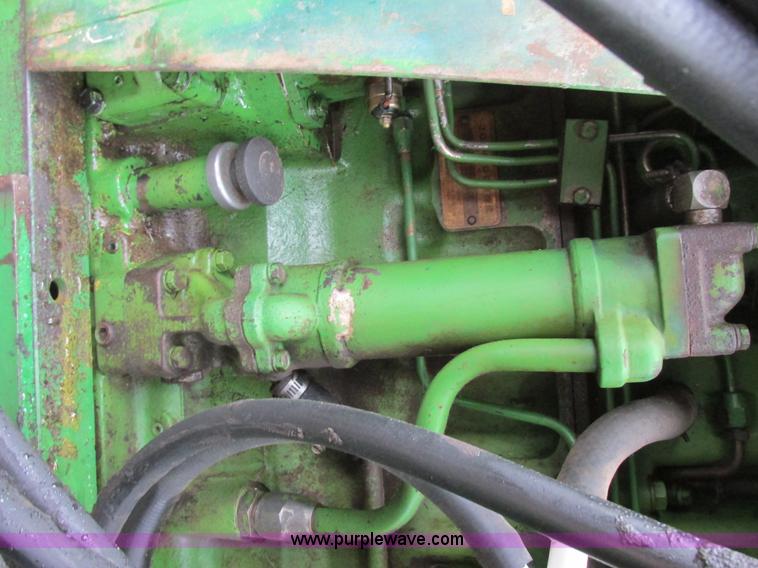 image for item I6101 1970 John Deere 4020 tractor